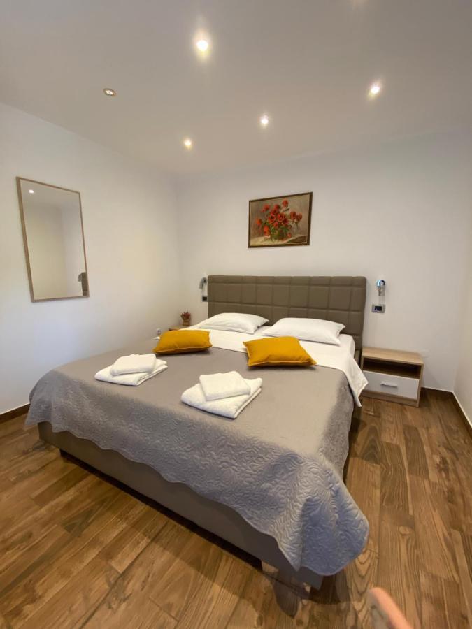Apartments Anna I Baška Esterno foto